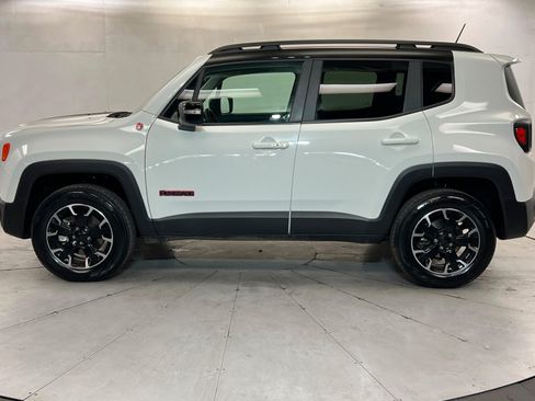 Used 2023 Jeep Renegade Trailhawk AWD/4WD image 2