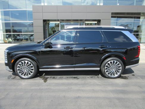 Used 2026 Hyundai Palisade Calligraphy AWD/4WD image 3