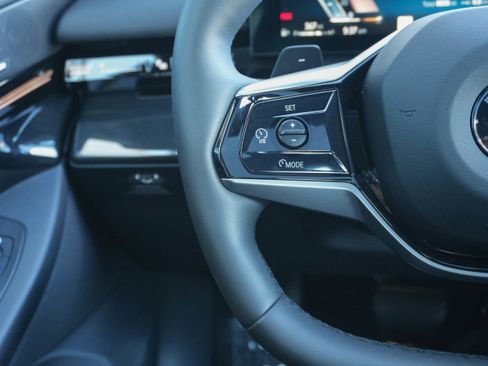 Certified 2025 BMW 530i xDrive w/ Premium Package image 19