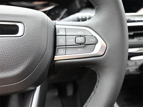 New 2026 Jeep Compass Latitude w/ Sun and Sound Group image 31