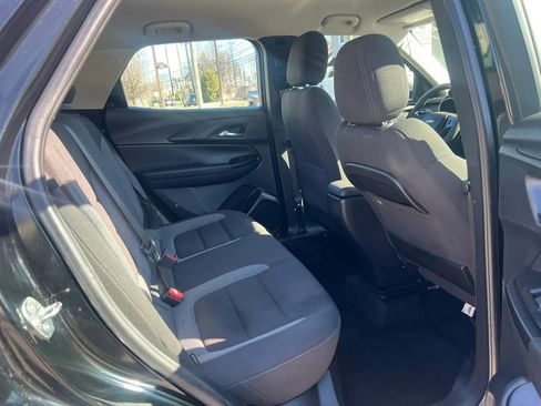 Used 2021 Chevrolet TrailBlazer LS image 29