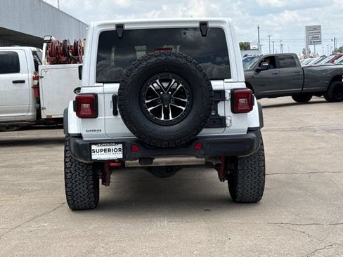 Used 2024 Jeep Wrangler Unlimited Rubicon AWD/4WD image 4
