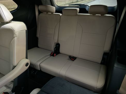 New 2026 Buick Enclave Preferred w/ Power Package image 21