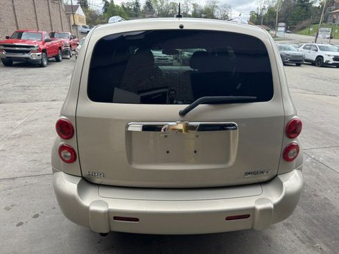 Used 2009 Chevrolet HHR LT image 4
