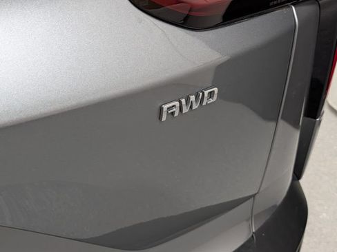 Used 2025 Chevrolet Blazer EV LT AWD/4WD image 6