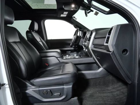 Used 2021 Ford Expedition XLT AWD/4WD image 7