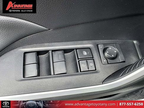 Used 2025 Toyota RAV4 LE FWD image 22