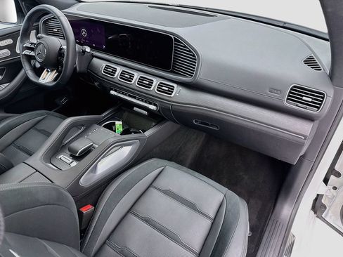 Used 2025 Mercedes-Benz GLE 53 AMG 4MATIC image 19