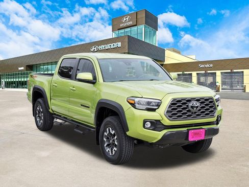 Used 2023 Toyota Tacoma TRD Off-Road AWD/4WD image 3