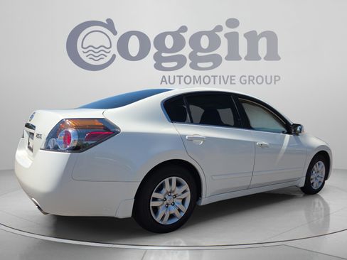 Used 2009 Nissan Altima 2.5 S w/ Convenience Pkg FWD image 5