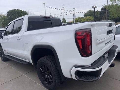 Used 2024 GMC Sierra 1500 AT4 w/ Technology Package image 3
