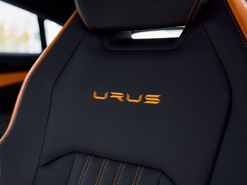 Used 2024 Lamborghini Urus S image 48