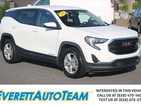 Used 2020 GMC Terrain SLE FWD image 1