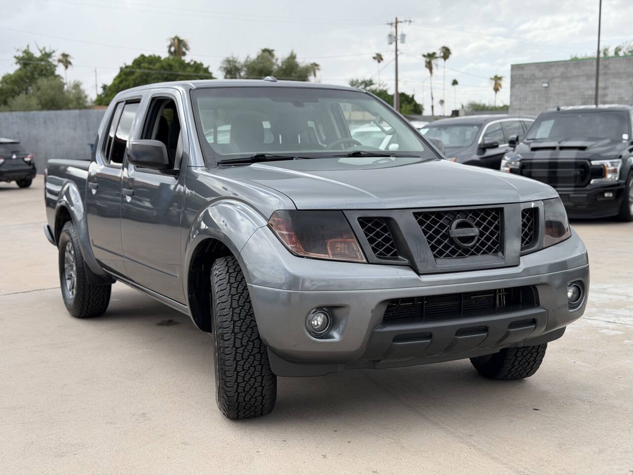 Used 2016 Nissan Frontier Desert Runner RWD image 3
