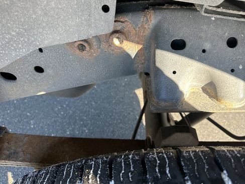 Used 2017 Nissan Titan SV image 43