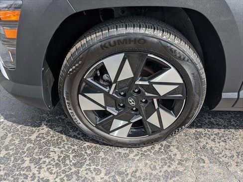 Used 2024 Hyundai Kona SEL image 8