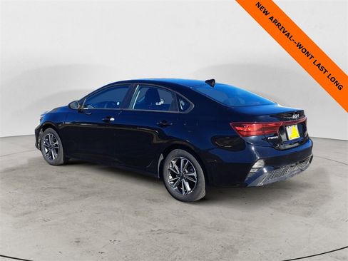 Used 2024 Kia Forte LXS image 5