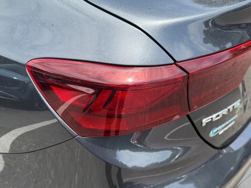 Used 2024 Kia Forte LXS w/ LXS Technology Package FWD image 40