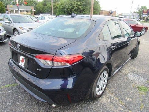 Used 2021 Toyota Corolla LE FWD image 11