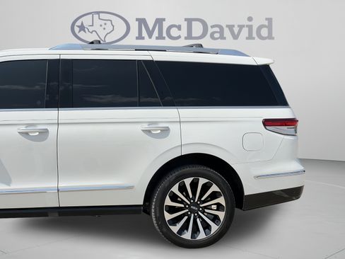 Used 2022 Lincoln Navigator Reserve RWD image 33
