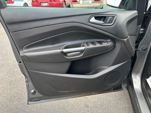 Used 2014 Ford Escape SE w/ Equipment Group 201A FWD image 14
