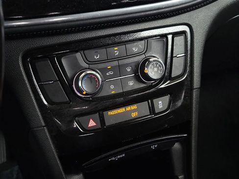 Used 2018 Buick Encore Preferred image 28