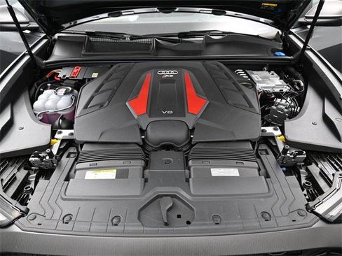 New 2026 Audi RS Q8 performance image 15