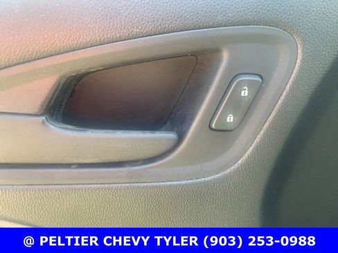 Used 2018 Chevrolet Colorado W/T w/ WT Convenience Package RWD image 11