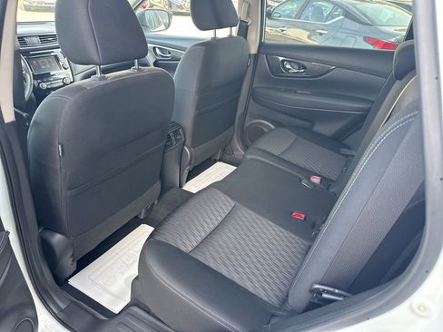 Used 2019 Nissan Rogue SV AWD/4WD image 9