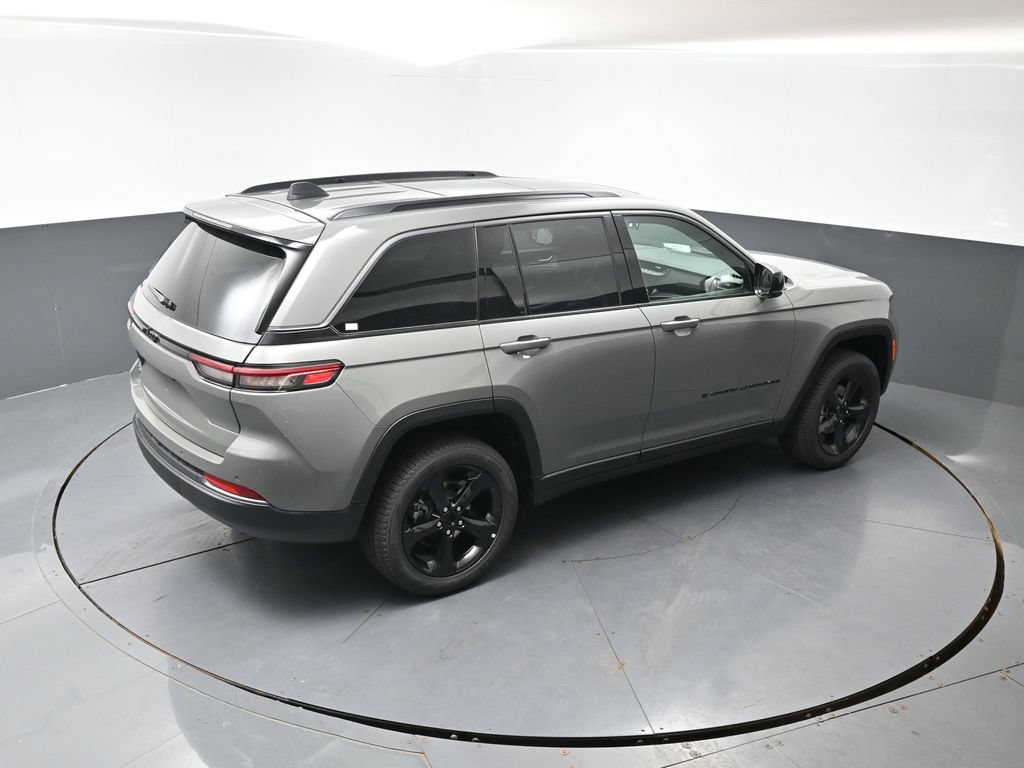 New 2027 Jeep Grand Cherokee Limited AWD/4WD image 23
