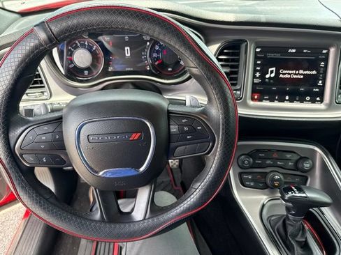 Used 2022 Dodge Challenger R/T RWD image 6