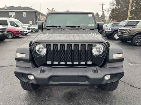 Used 2022 Jeep Wrangler Sport image 8