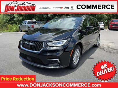 Used 2024 Chrysler Pacifica Touring-L