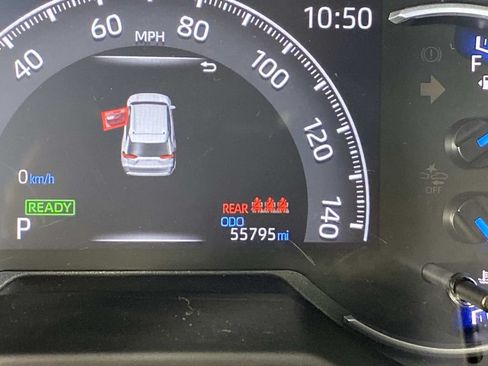 Used 2023 Toyota RAV4 LE AWD/4WD image 17