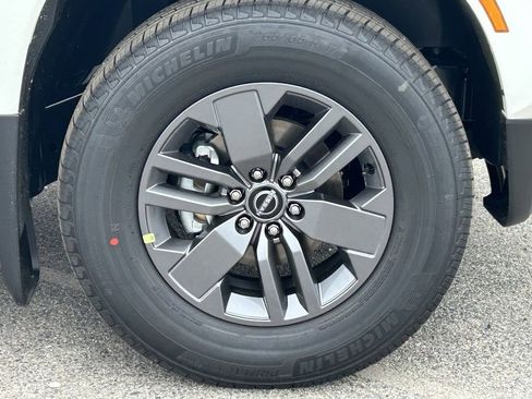 New 2026 Nissan Frontier SV w/ SV Convenience Package image 7