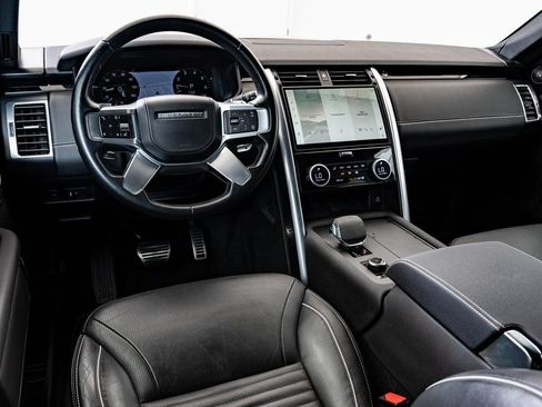 Used 2023 Land Rover Discovery HSE R-Dynamic image 4