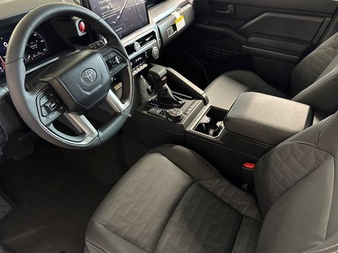 New 2026 Toyota 4Runner TRD Off-Road Premium AWD/4WD image 10