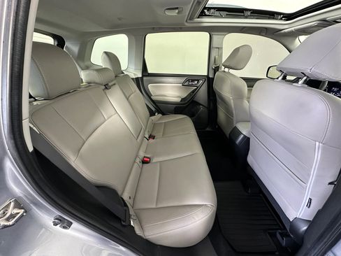 Used 2017 Subaru Forester 2.5i Limited w/ Popular Package #2 AWD/4WD image 26
