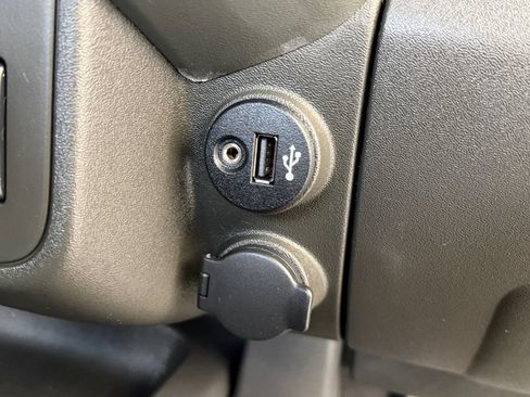 Used 2019 Nissan Frontier SV w/ Value Truck Package RWD image 24