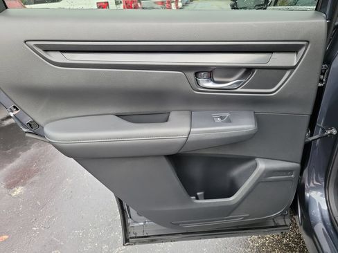 Certified 2025 Honda CR-V EX image 11