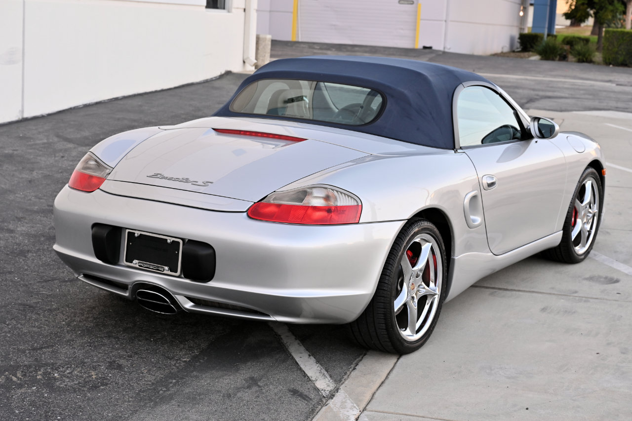 Used 2004 Porsche Boxster S RWD image 7
