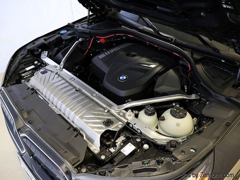 Used 2025 BMW X3 xDrive30i w/ Premium Package image 38