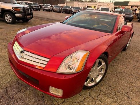 Used 2005 Cadillac XLR RWD image 2