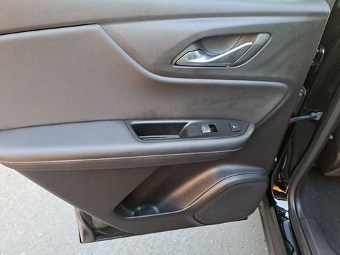 Used 2024 Chevrolet Blazer RS w/ Enhanced Convenience Package image 11