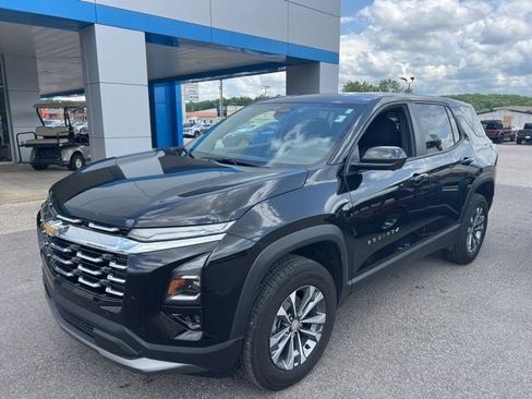 Used 2026 Chevrolet Equinox LT w/ Safety and Technology Package FWD image 1