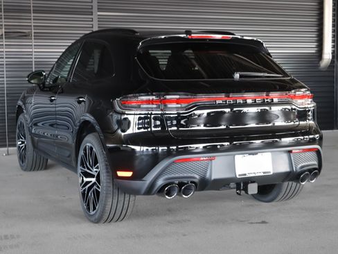 New 2026 Porsche Macan AWD/4WD image 3