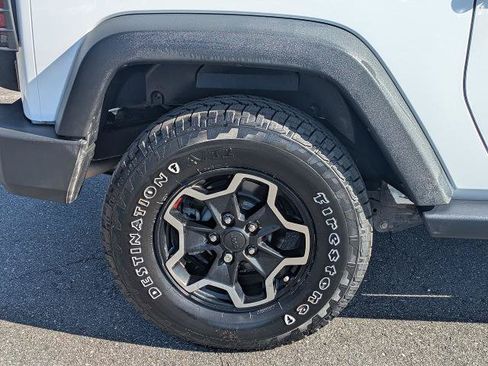 Used 2018 Jeep Wrangler Sport AWD/4WD image 11