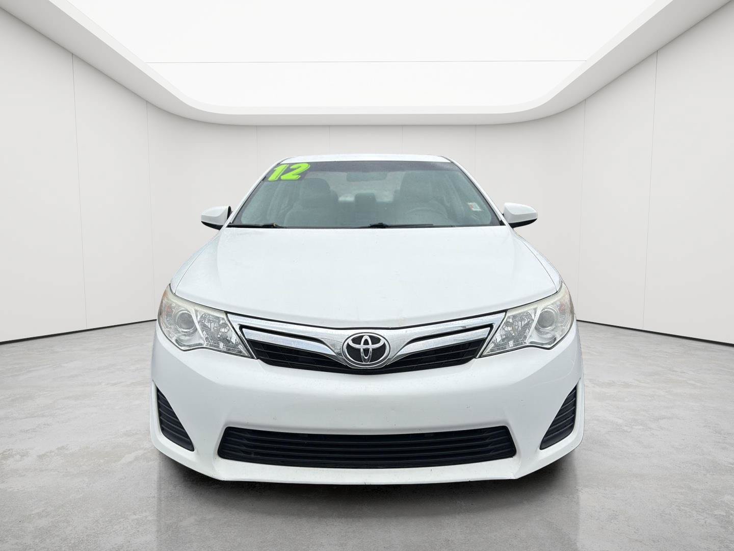 Used 2012 Toyota Camry LE FWD image 28