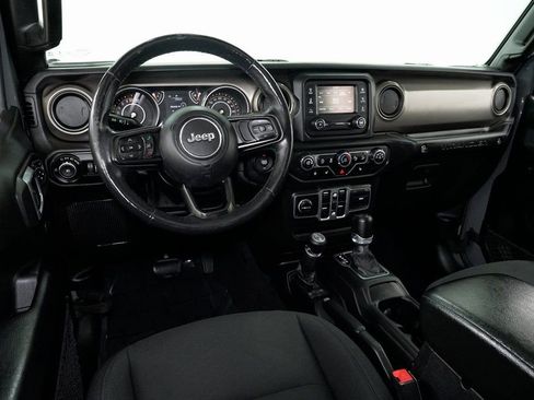 Used 2018 Jeep Wrangler Unlimited Sport S image 7