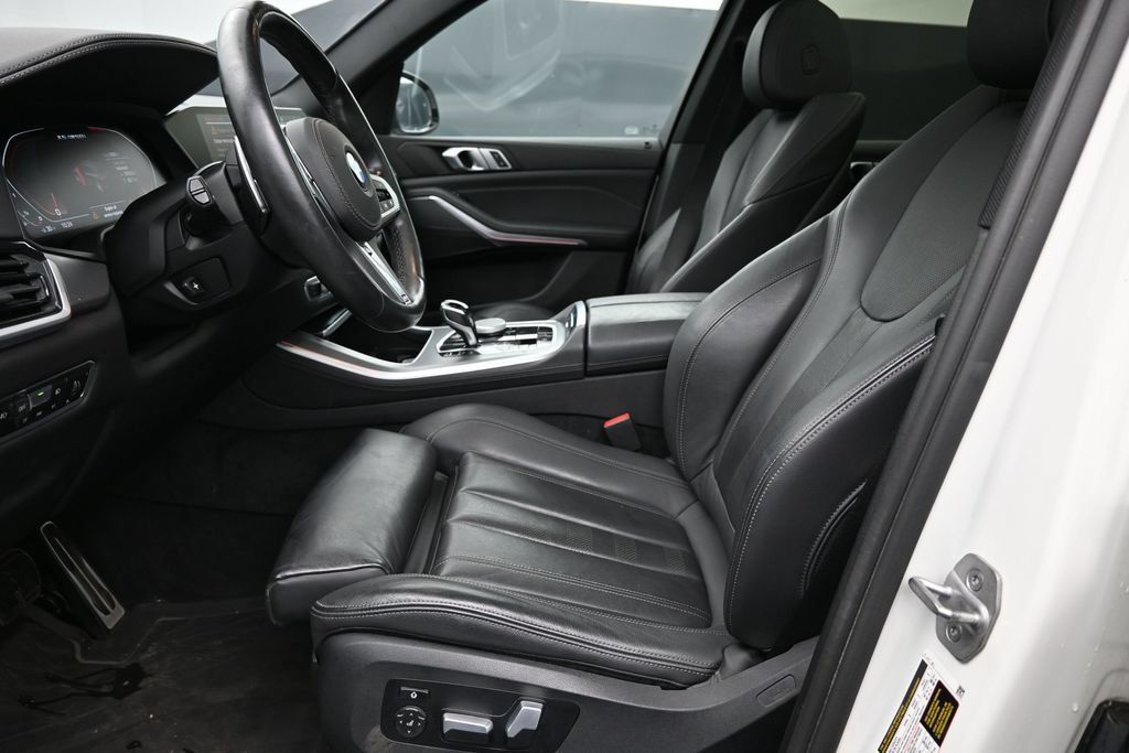 Used 2021 BMW X5 M50i AWD/4WD image 14